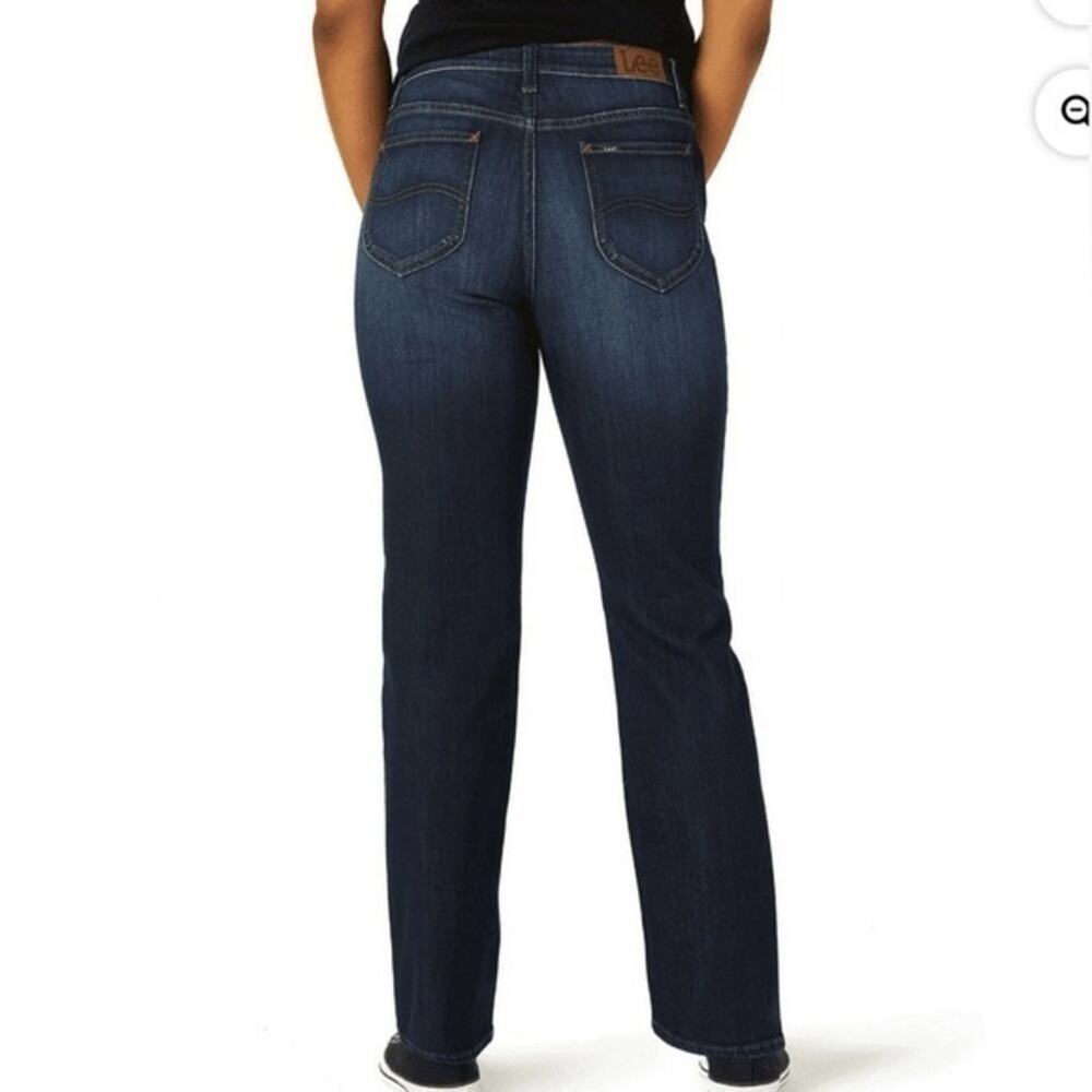 NEW WITH TAGS LEE Mid rise regular fit Straight Leg BLUE Jean SZ 18W PETITE